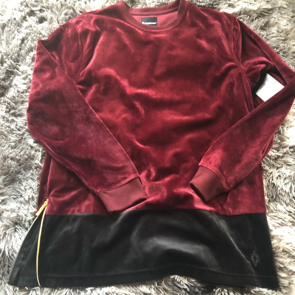 VELVET SWEATER